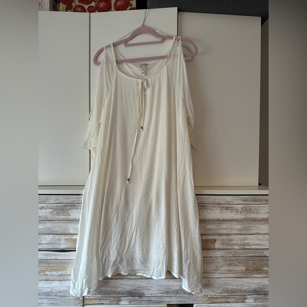 NAIF Off-White Women's Dress with Lace Accents